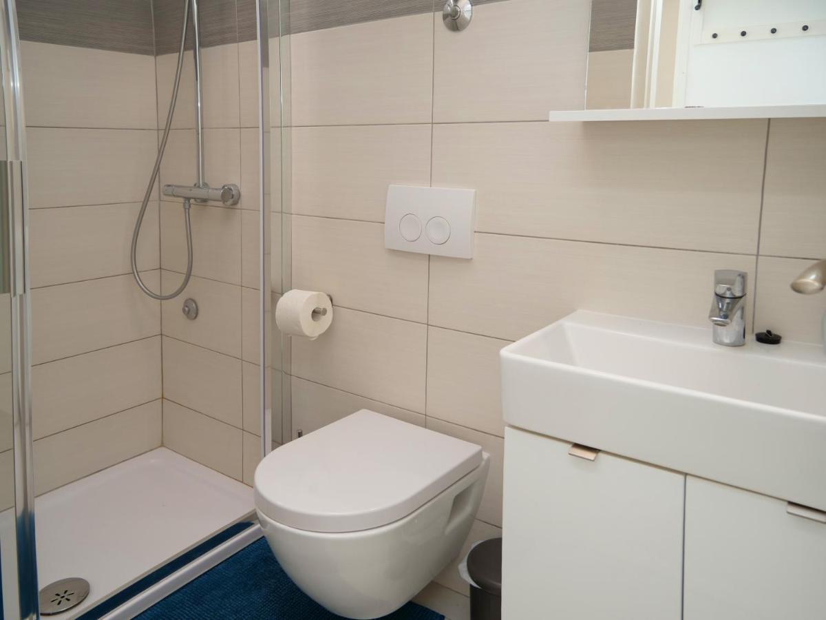 Apartmani Smilja 普利莫顿 外观 照片